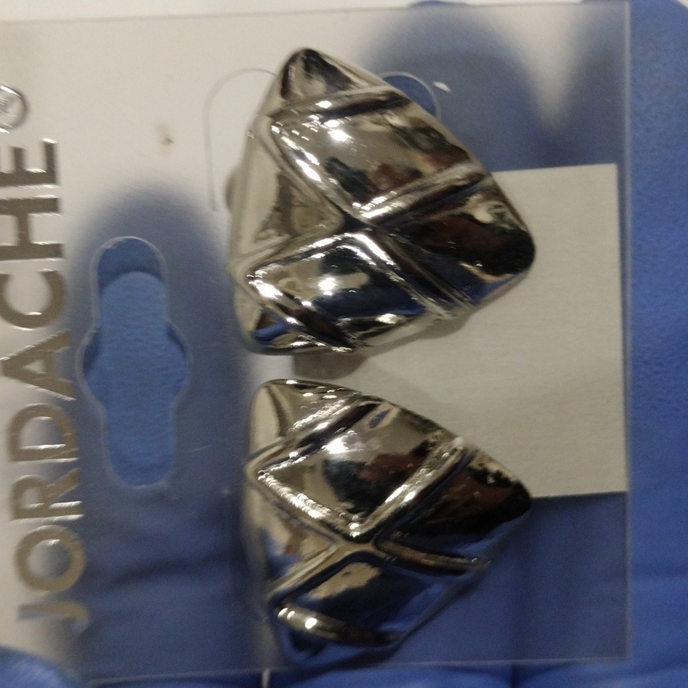 ✨  Jordache Silver tone Quilted Triangle Shape Post Earrings - Bold & Elegant - Picture 5 of 7